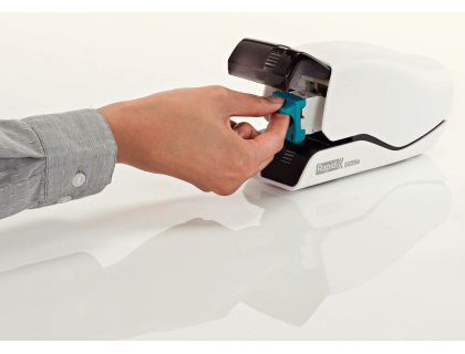 GRAPADORA RAPID ELECTRICA 5025E CAPACIDAD 25 HOJAS COLOR BLANCO USA GRAPAS 5025E